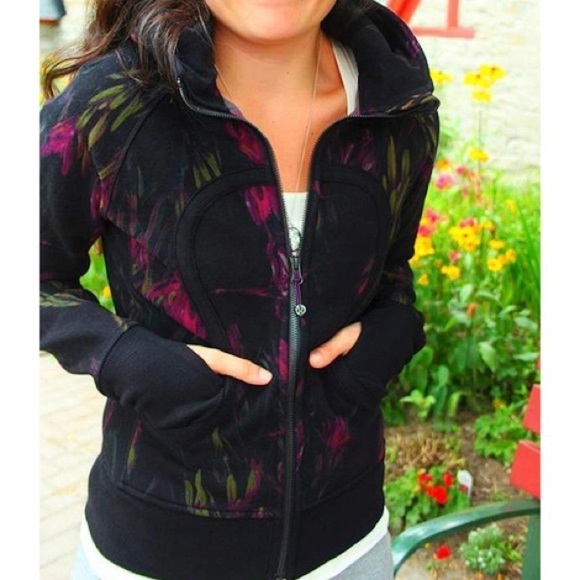 RARE Lululemon Midnight Iris Floral Scuba Hoodie 4